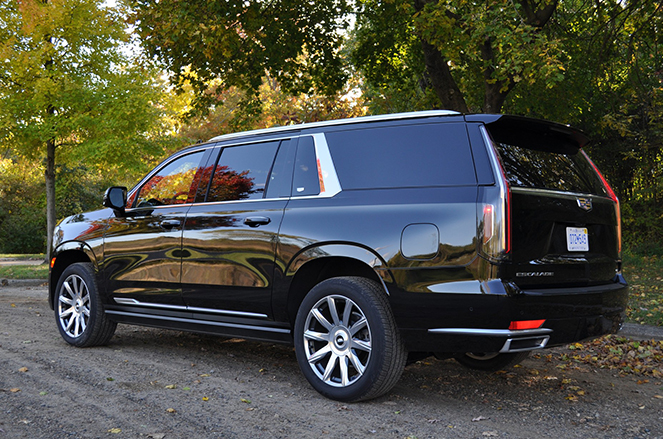 2021 Cadillac Escalade Side View - Lowcountry Valet & Shuttle Co.